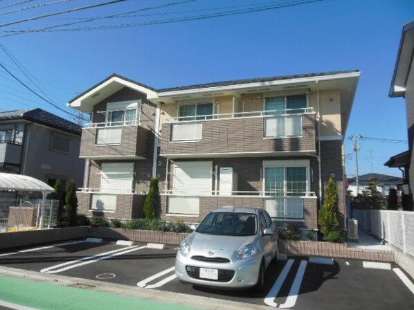 メゾンドサンセールCの物件外観写真